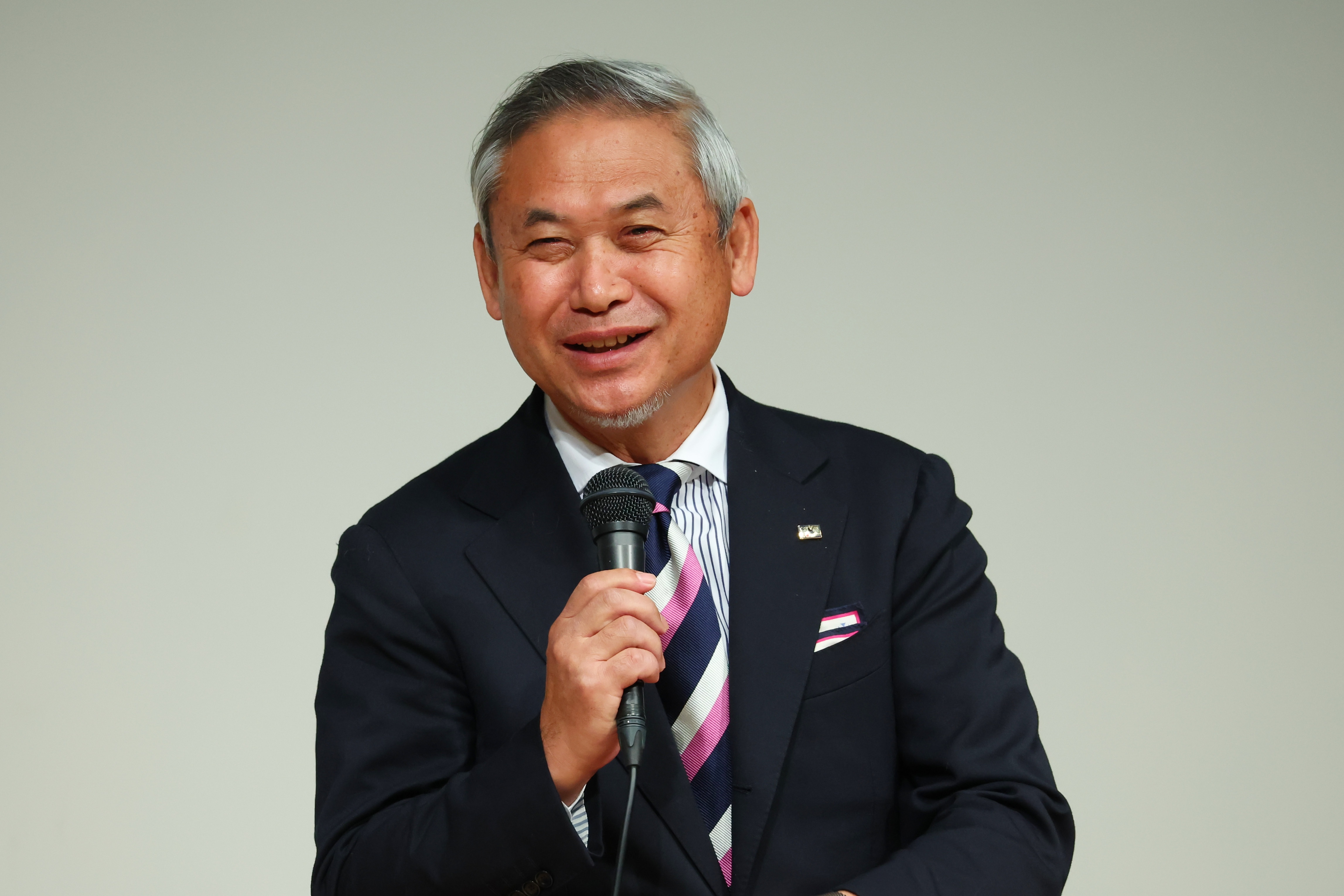 芒果体育官方入口-日本女足总监谈冠军教练尼尔森离任：执教方式宽松，引起球员担忧